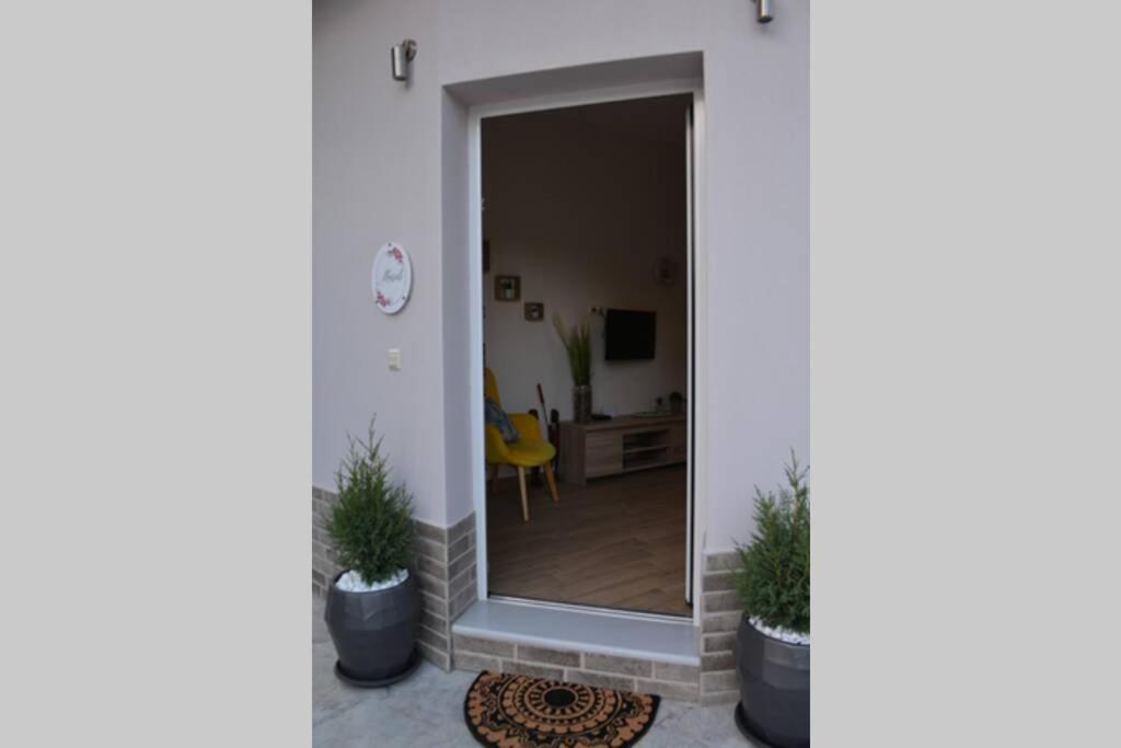 Marieli Apartment Perama  Extérieur photo